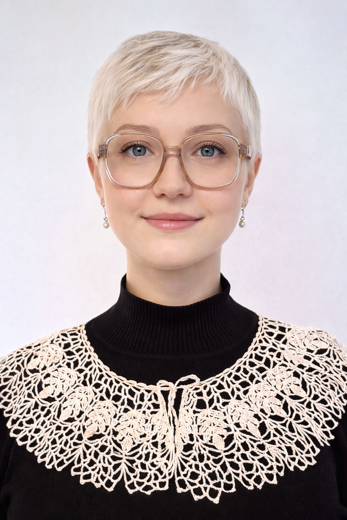 White cotton lace collar (63×12 cm)