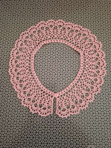 Lace collar made of mercerized cotton