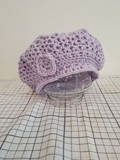 Lilac women's beret.